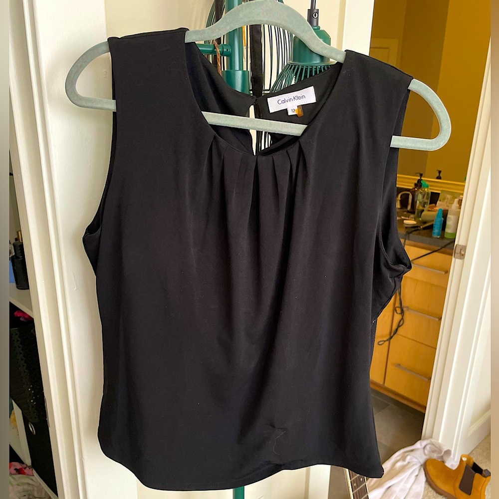 Black Scoop-Neck Tank Top